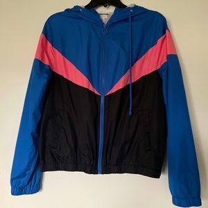 Lightweight Vintage-Like Windbreaker